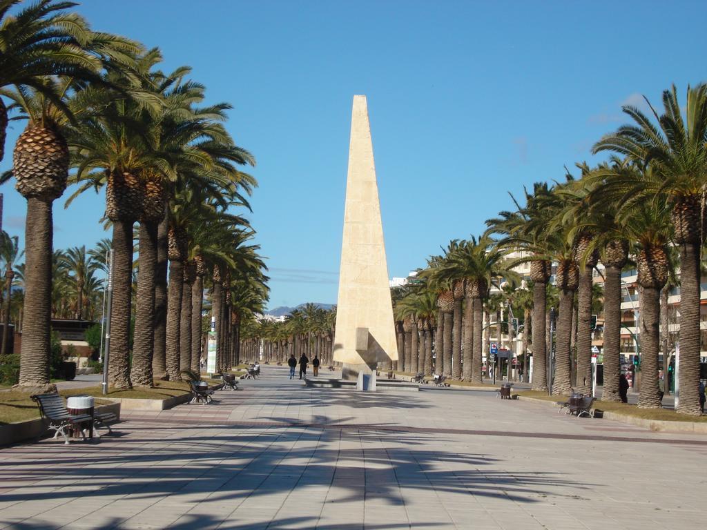Pineda Beach Port Aventura Ла Пинеда Екстериор снимка